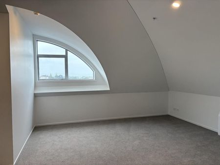 Apartment Living at its best - Photo 2