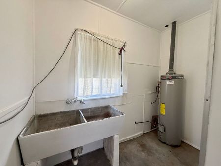 20 Princes Avenue, Charlestown - Photo 5