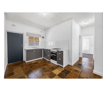 Modern Comfort in a Quiet Brooklyn Park Setting - Photo 4