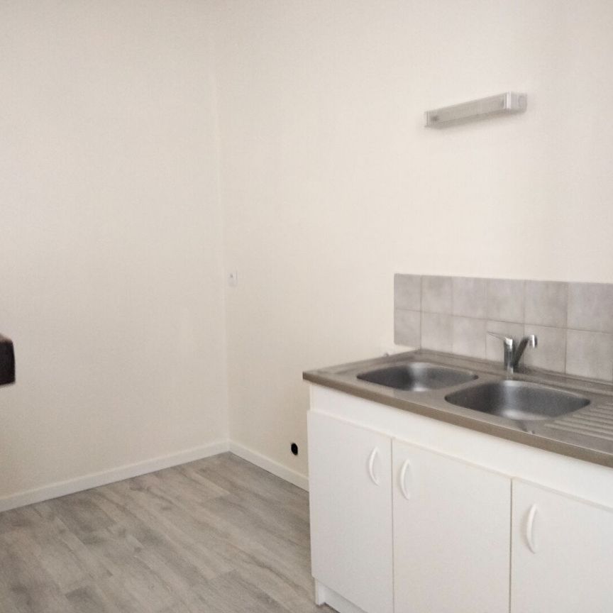 Location Appartement 1 pièce 29m² - Photo 1