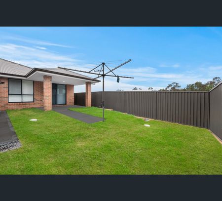 57 Hillgate Drive, Thornton, NSW 2322 - Photo 3