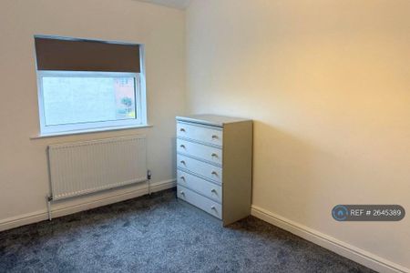 2 bedroom terraced house to rent - Photo 3