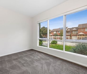 1/14 Walsh Street, Ormond, VIC 3204 - Photo 1