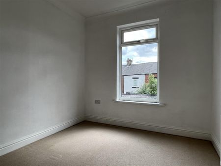 Clarendon Street, S70, Barnsley - Photo 5