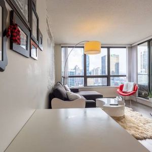 Furnished 1 Bed, 1 Bath Plus Den, Downtown, Robson Square *Video Tour* - Photo 2