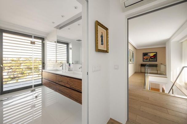 Luxury 4 bedroom Detached House for rent in Cascais, Portugal - Photo 1