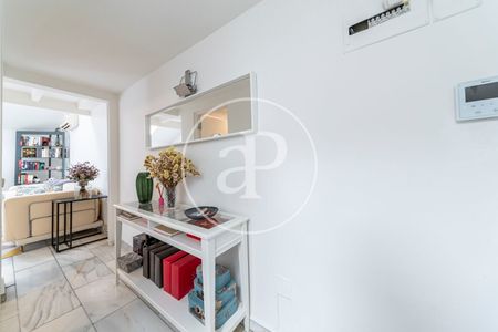Penthouse for rent in Lavapiés (Madrid) - Photo 4