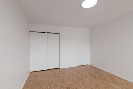 1975 Maisonneuve Blvd West - Photo 3