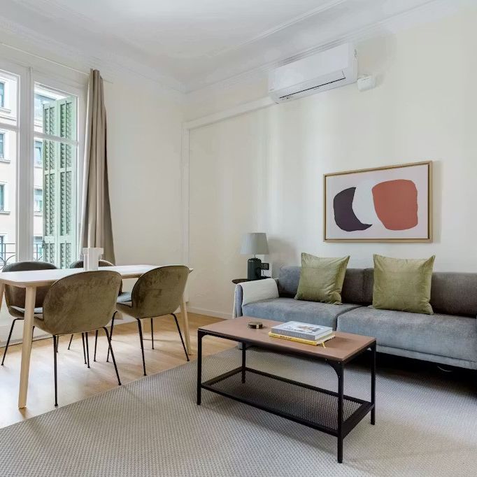 Carrer de Còrsega, Barcelona, Catalonia 08036 - Photo 1