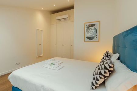 Praça do Marquês de Pombal, Porto, Braga 4000-391 - Photo 5