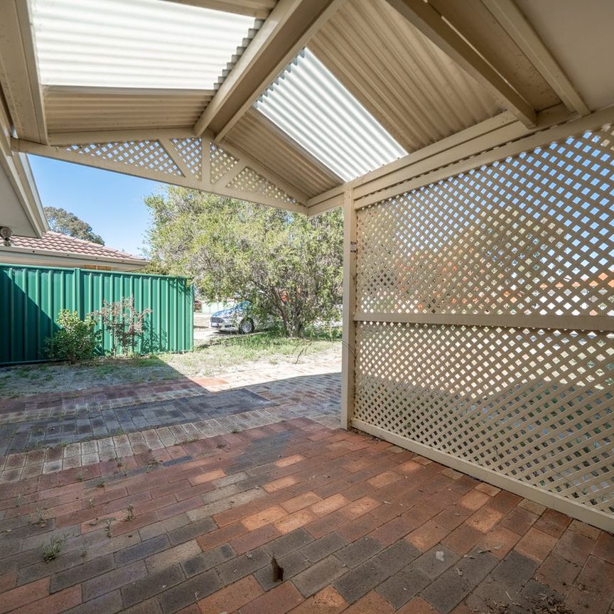 Charming Family Home - Photo 1