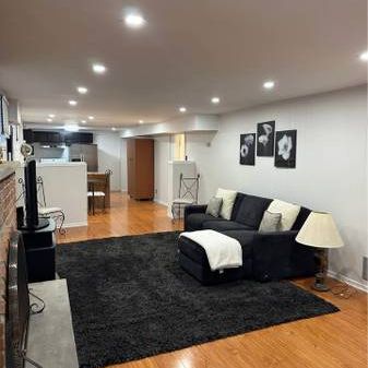 One Bedroom Basement Apartment in Erin Mills - Photo 3