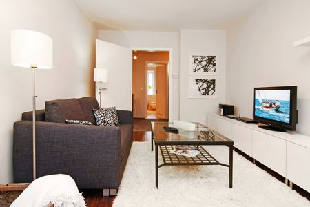 Near Sendlinger Tor: Beautiful 2-room apartment with balcony - Photo 5