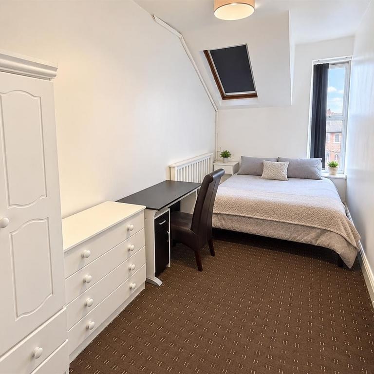 2 bedroom house to rent - Photo 1