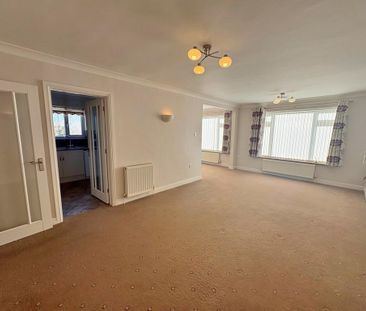 2 bedroom detached bungalow to rent - Photo 1