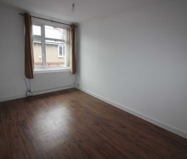 2 bed Flat - Photo 1