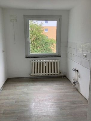 Helle und sanierte. 3 Zimmer-Wohnung mit Balkon in Baumheide / Freifinanziert - Photo 1