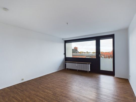 Über den Dächern von Wilhelmshaven -2-Zimmer-Wohnung Innenstadtnah- - Photo 1