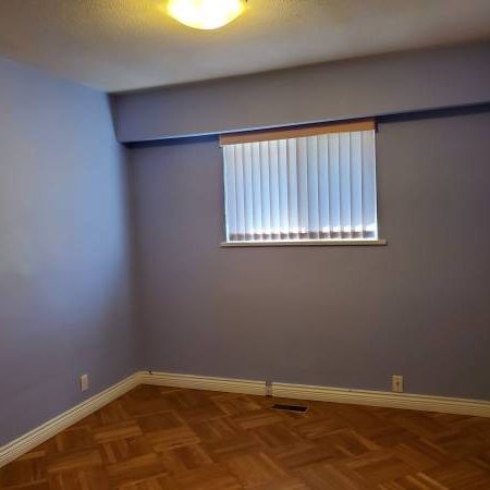 3 Bedroom suite for rent close to Joyce skytrain & transit - Photo 1