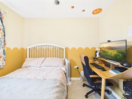 3 bedroom detached house to rent - Photo 5