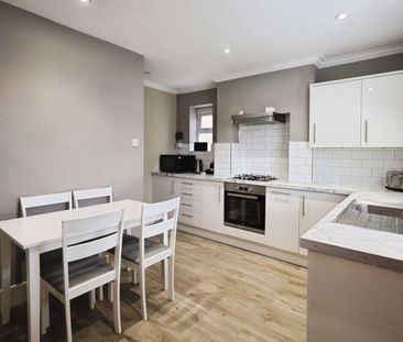 Woodside Road, Southbourne - Photo 3