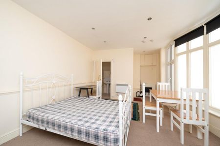 Studio to rent - Photo 5