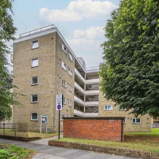 Catherall Road, Highbury, N5 - Photo 1