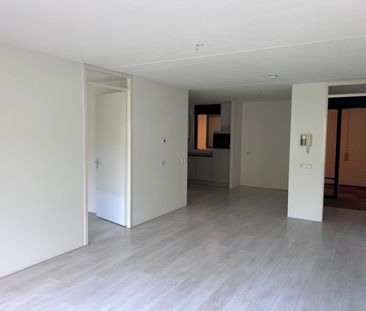 2061 SE - Photo 1