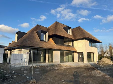 Riante nieuwbouwvilla te huur aan de rand van het Zoute! - Photo 5