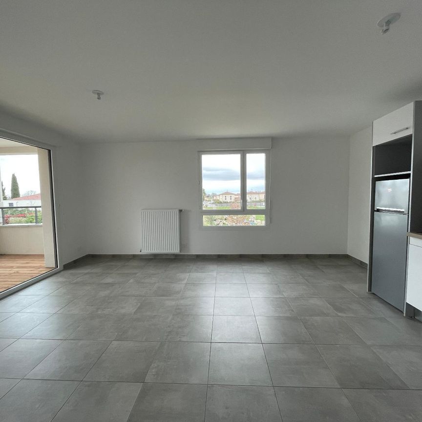 Location Appartement 64m² EAUNES 31600 - Photo 1