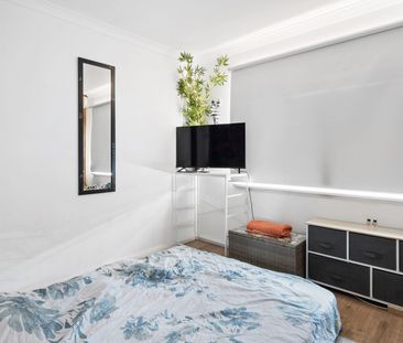 Low-Maintenance Living in a Convenient Location - Photo 3