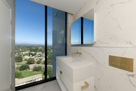 Brand New Living In The Shard! - Photo 3