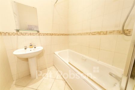 Osborne Road (Flat 4), Newcastle Upon Tyne - Photo 3