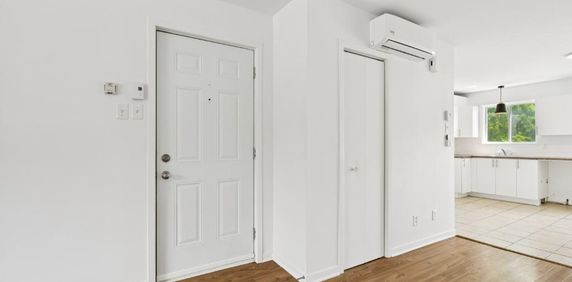 🏡 Grand 4 ½ à louer à Coteau-du-Lac | Stationnement, rangement et climatisation inclus - Photo 2