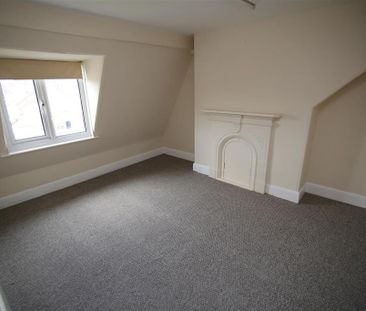 2 bedroom maisonette to rent - Photo 1