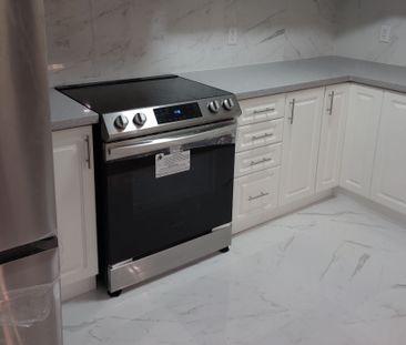 For Lease - 48 Muscovy Drive, Brampton, Ontario - Photo 5