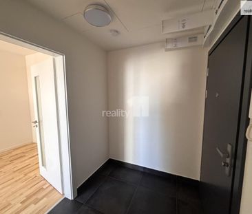 Pronájem bytu 1+kk 34 m2 - Фото 2
