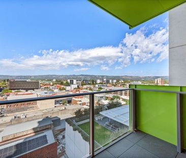 Stylish One-Bedroom Apartment - Walk to Central Market & Victoria S... - Photo 4