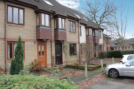 Perleybrooke Lane, Woking - 1 bedroomProperty for lettings - Seymours - Photo 2