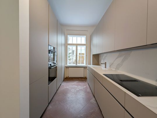 Erstklassige 5-Zimmer Altbau-Wohnung in Grünruhelage in 1180 Wien zu mieten - Foto 1