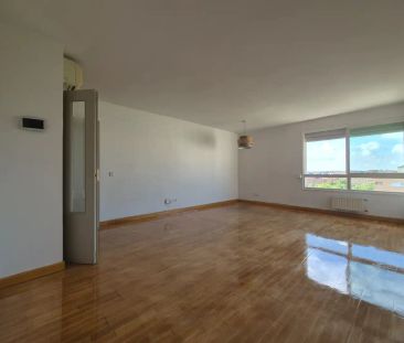 Piso de alquiler en Calle de Gloria Fuertes, 2, Norte - Photo 1