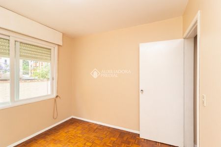 Apartamento com 2 quartos e 60m² para alugar em Cristal, Porto Alegre. - Foto 4