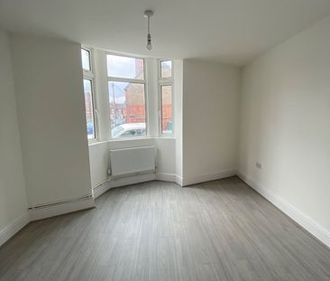 2 Bed Flat, Manton House, CV2 - Photo 6