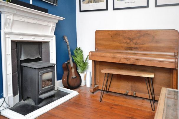 2 bedroom flat to rent - Photo 1