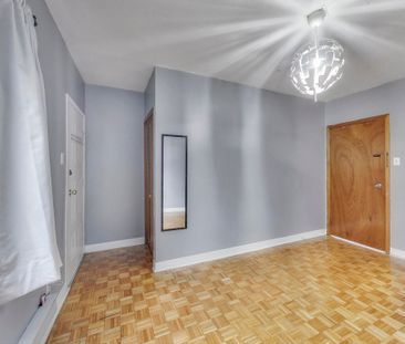 For Lease - 1584 Dundas Street Unit# Apt #2, Toronto, Ontario - Photo 4