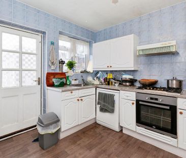 3 bedroom terraced house to rent - Photo 6