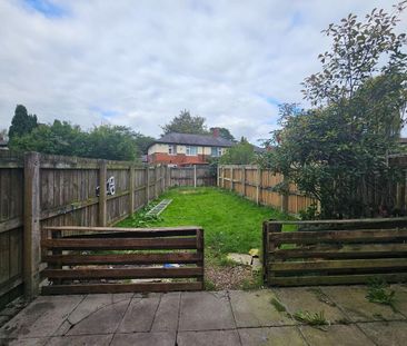 3 bedroom semi-detached house to rent - Photo 3