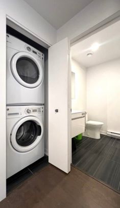 1190 Rue MacKay Montréal (Ville-Marie), QC H3G - Photo 1