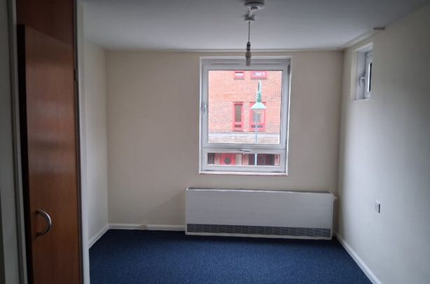 Thrawl Street – Flat 17 - Photo 1