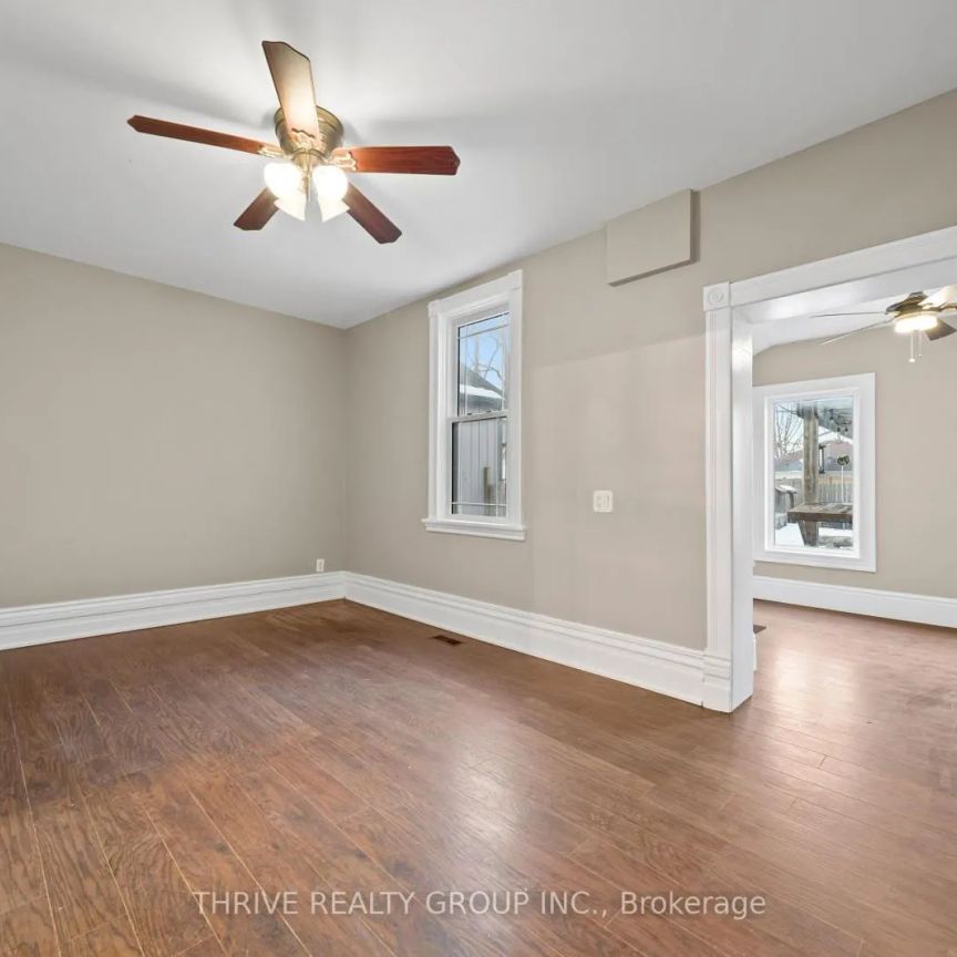 922 PRINCESS AVENUE - Photo 1